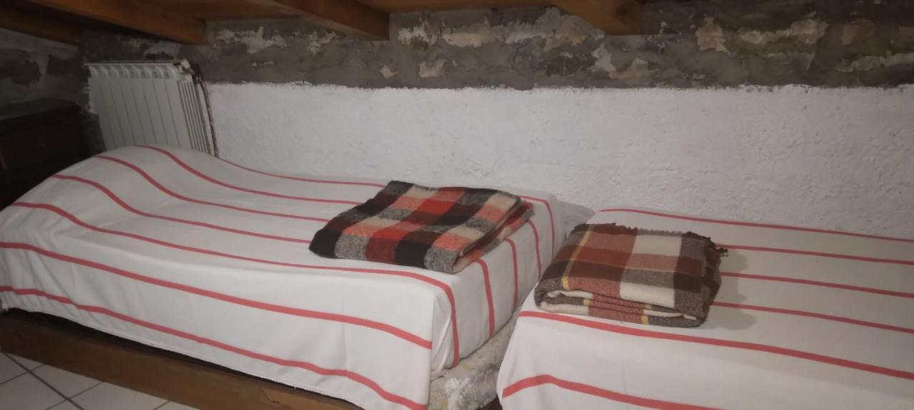 La Vecchia Stalla Appartement Varano  Buitenkant foto