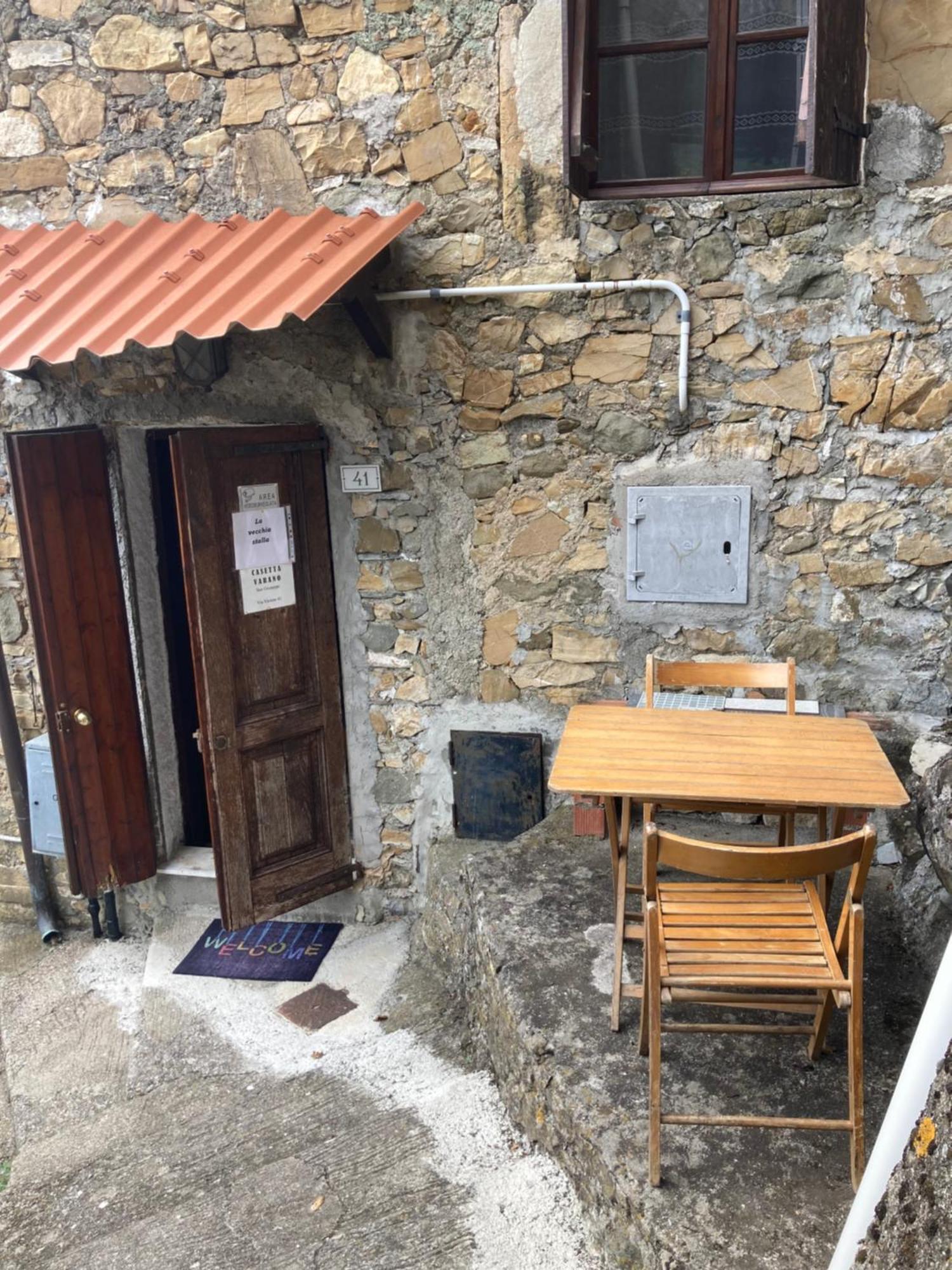 La Vecchia Stalla Appartement Varano  Buitenkant foto