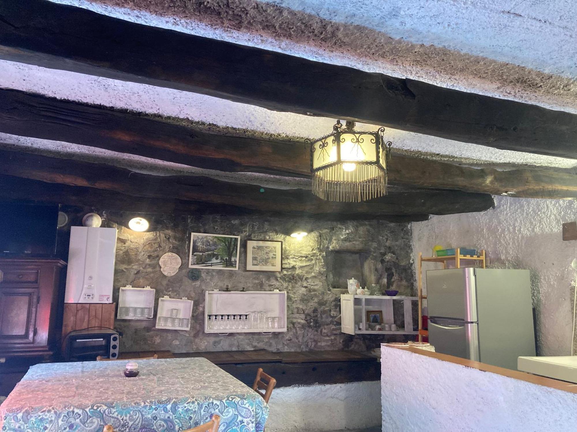 La Vecchia Stalla Appartement Varano  Buitenkant foto