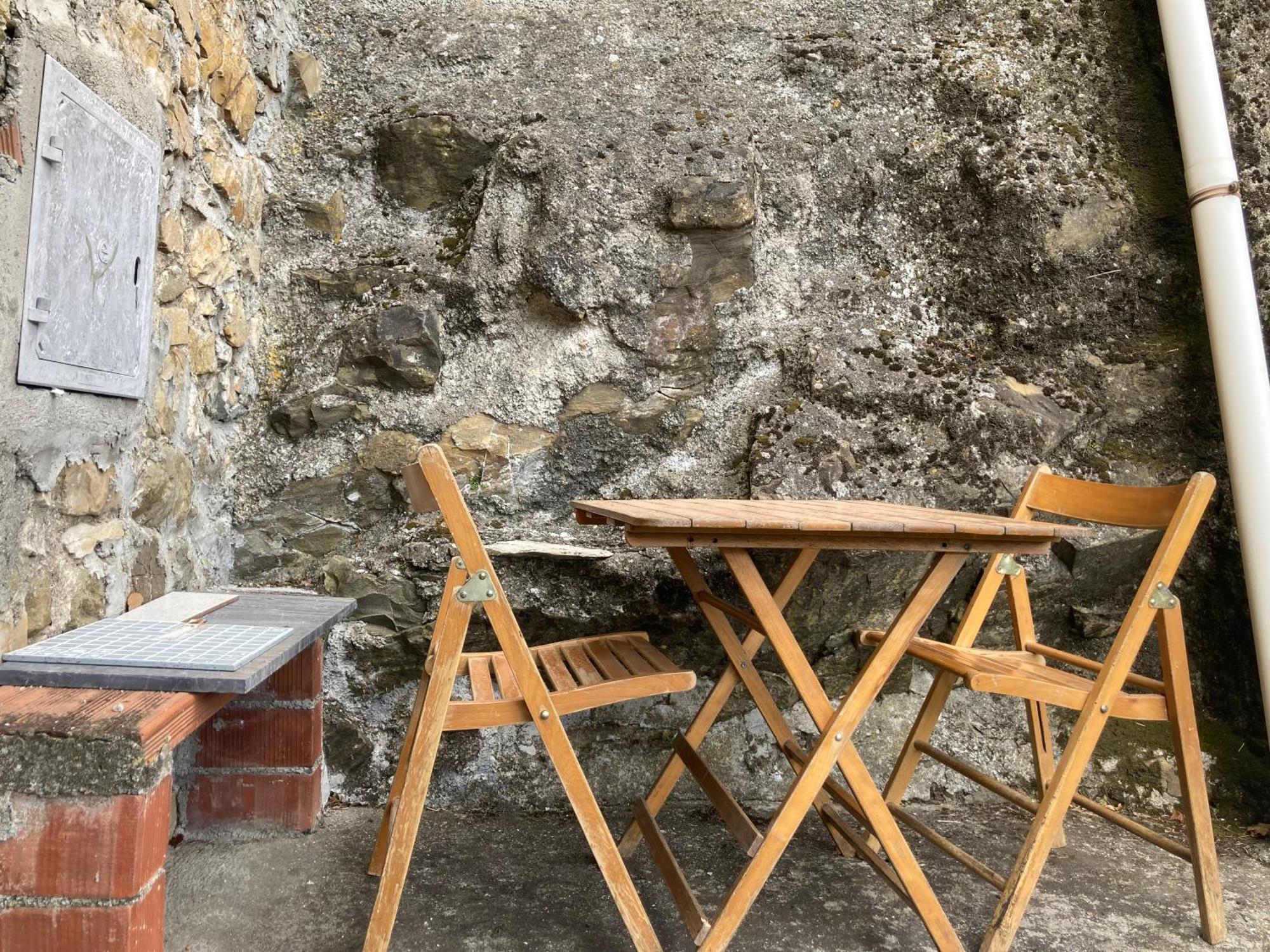 La Vecchia Stalla Appartement Varano  Buitenkant foto